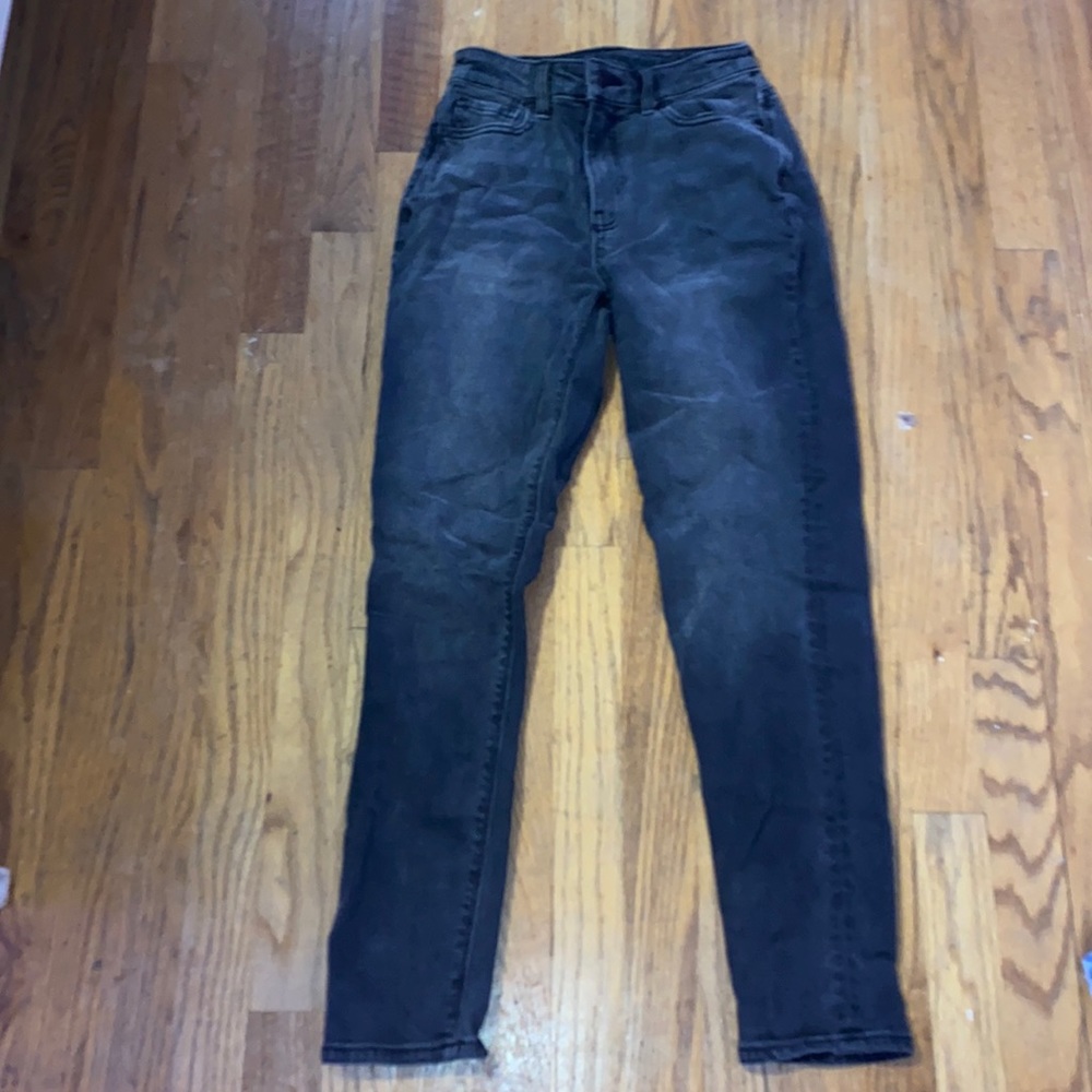 black stretchy mom jeans
